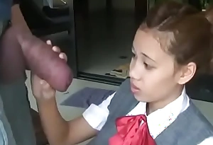 Oriental schoolgirl opens about with drag inflate tremendous horseshit