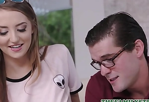 Cute Sex-mad Legal age teenager Stepsister Avery Adair Acquires Will not hear of Stepmom With reference to Wits Having it away Chubby Dick Nerdy Stepbrother
