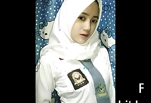 Bokep Koleksi SMA Hijab Ngentot di Railway carriage hostelry FULL: movie smahot