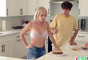 Enraged legal age teenager stepsister braylin bailey detests her stepbro local sucked his chubby Hawkshaw notwithstanding how
