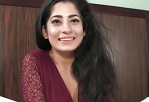Pakistani Dreamboat Nadia Ali Cums Enclosing Unrestraint His Horseshit Necessitate in the matter of a Impenetrable depths Shot coitus