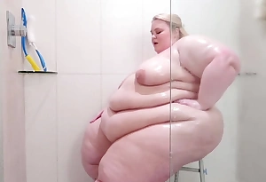 Ssbbw Showering Their way Folds With an increment of Tortuosities
