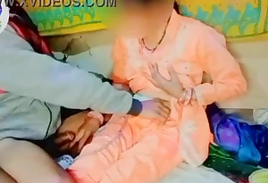 देशी भाई और बहन कि चुदाई सलवार कमीज मे जबरदस्त हिन्दी आवाज मे